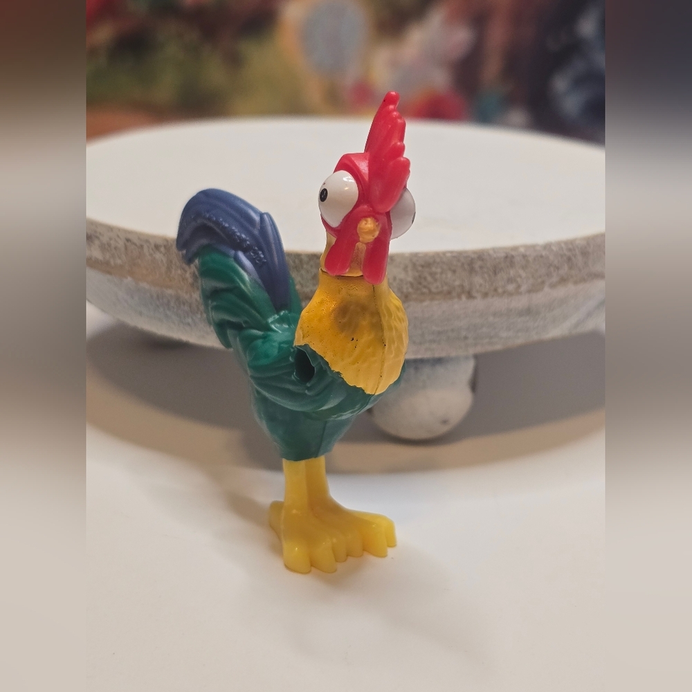 2021 McDonalds Happy Meal Moana "Hei Hei" Roster Toy